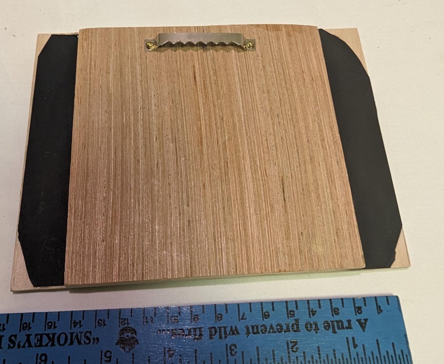 Art Emblem Art Scroll Sawn Bear Silhouettes Paw Prints