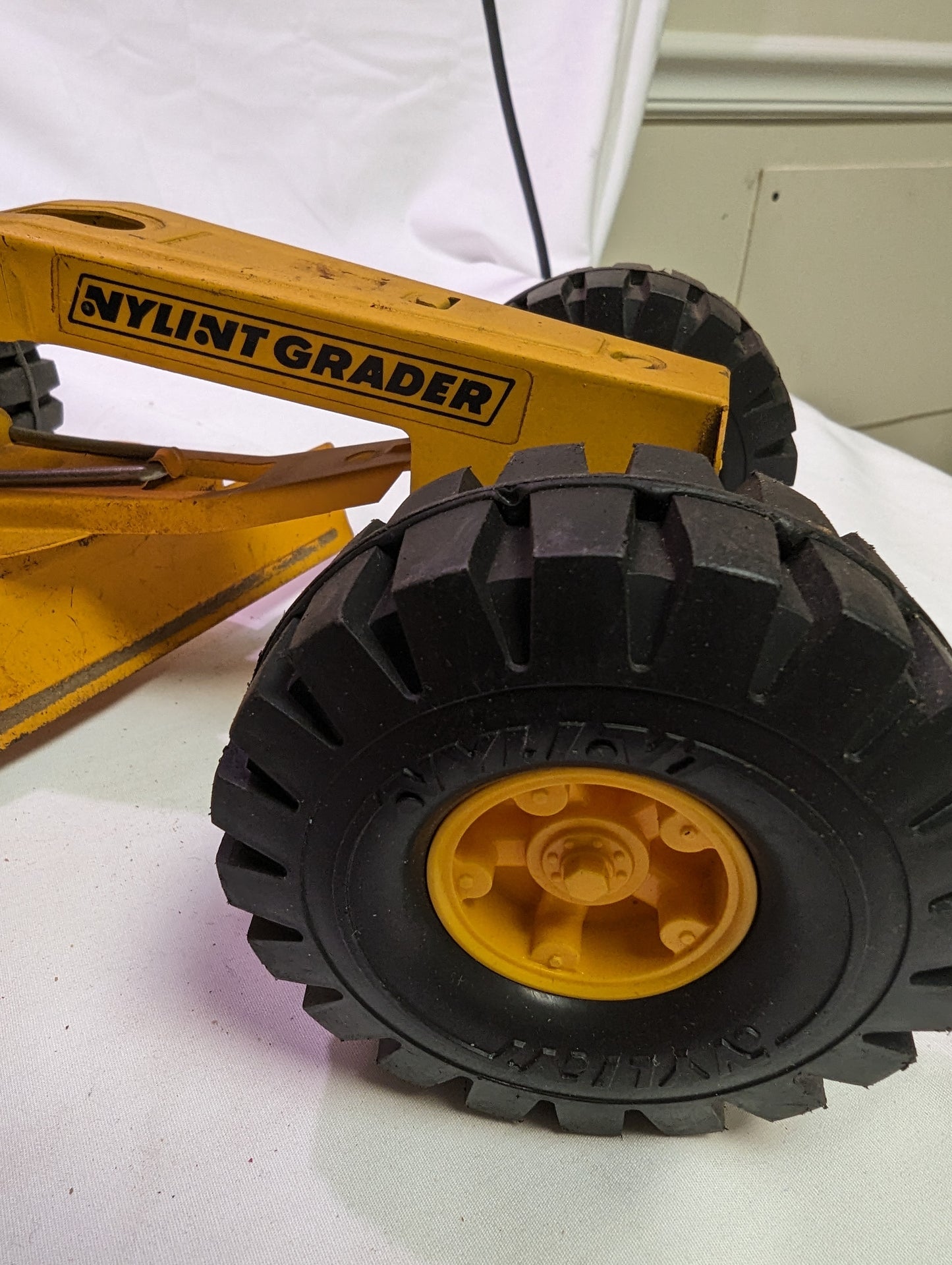 Toy Vintage 1970s Barely Used NYLINT Grader articulating Blade and wheels Made in Rockford IL.