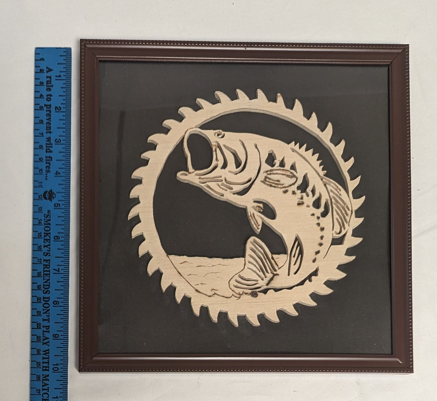 Art Hand Scroll Sawn Delicate "Large Mouth Bass" Sawblade Emblem" in frame under glass