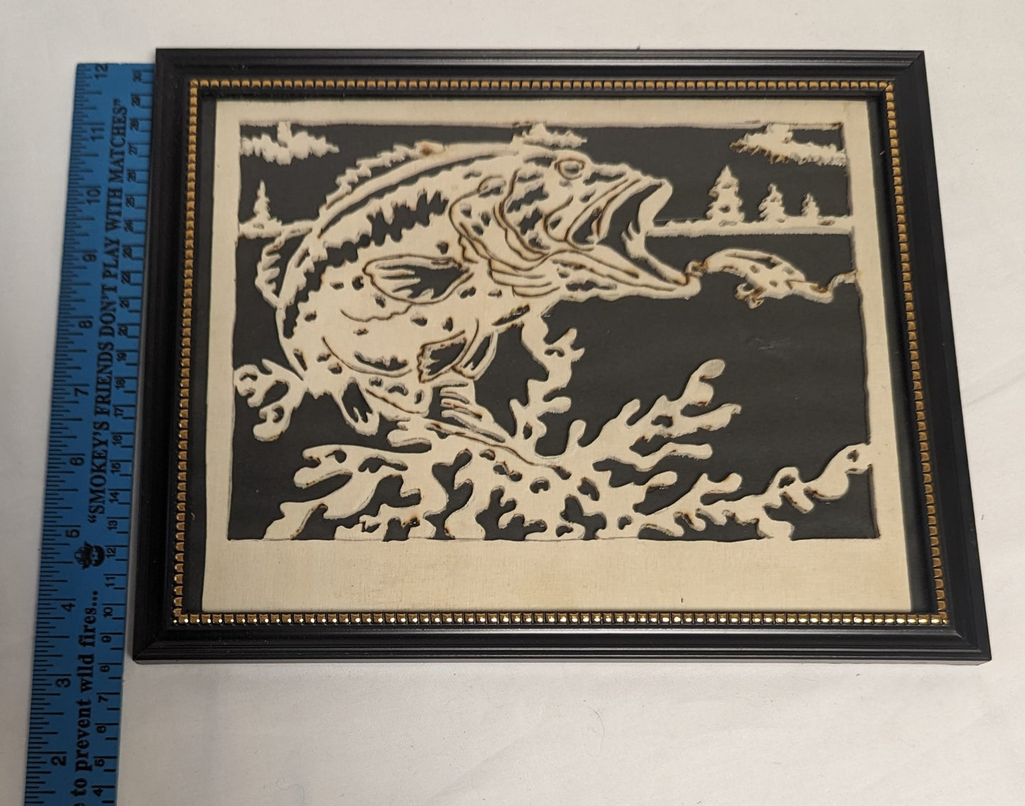 Art Hand Scroll Sawn Cut Out " Largemouth Catch " in frame under glass
