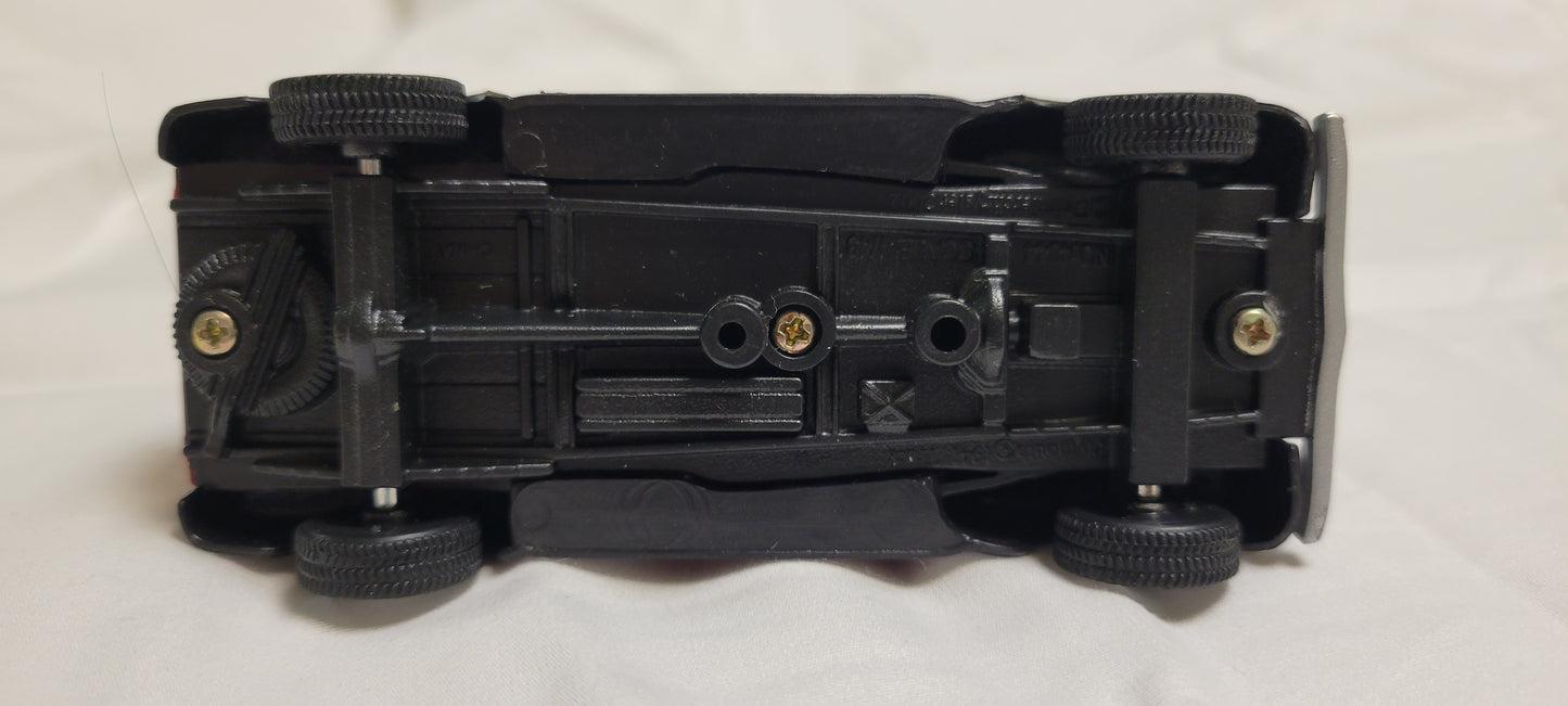 Model Car Plymouth Pickup Red 1941 Diecast 1/32 Scale Model