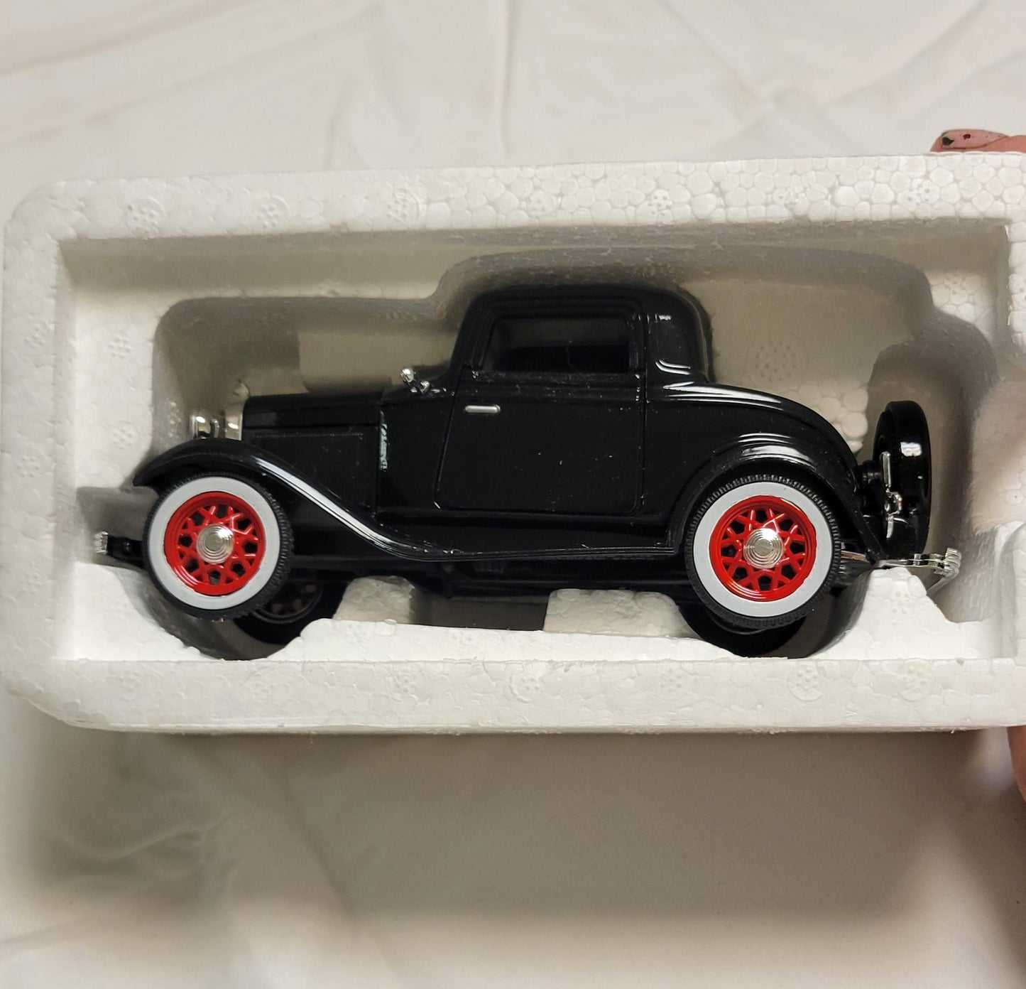 Model Car Ford 3-Window Coupe Black 1932 Diecast Model Car