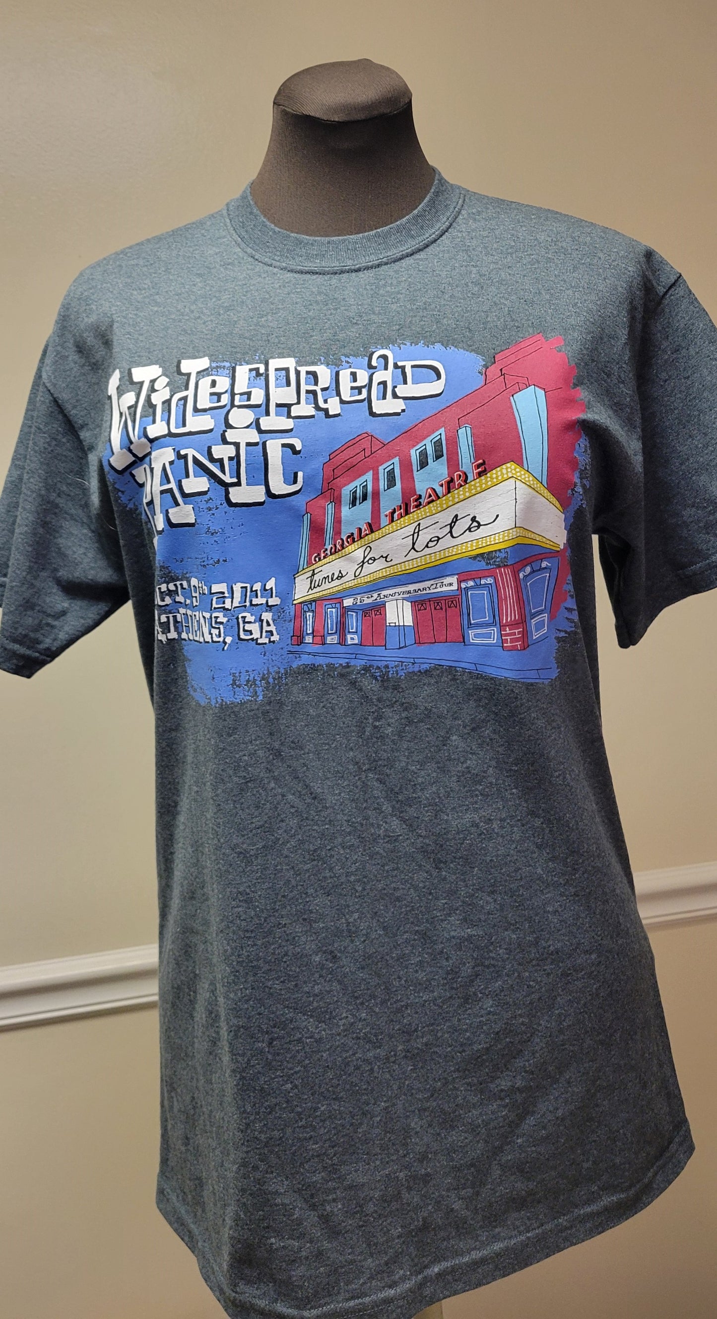 Tshirt Widespread Panic Tunes for Tots Georgia Theater 10/09/11 Blue and red on Grey Size Medium