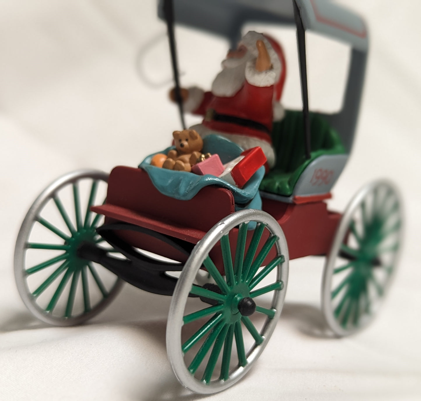 Ornament Christmas Santa in buggy, Plastic