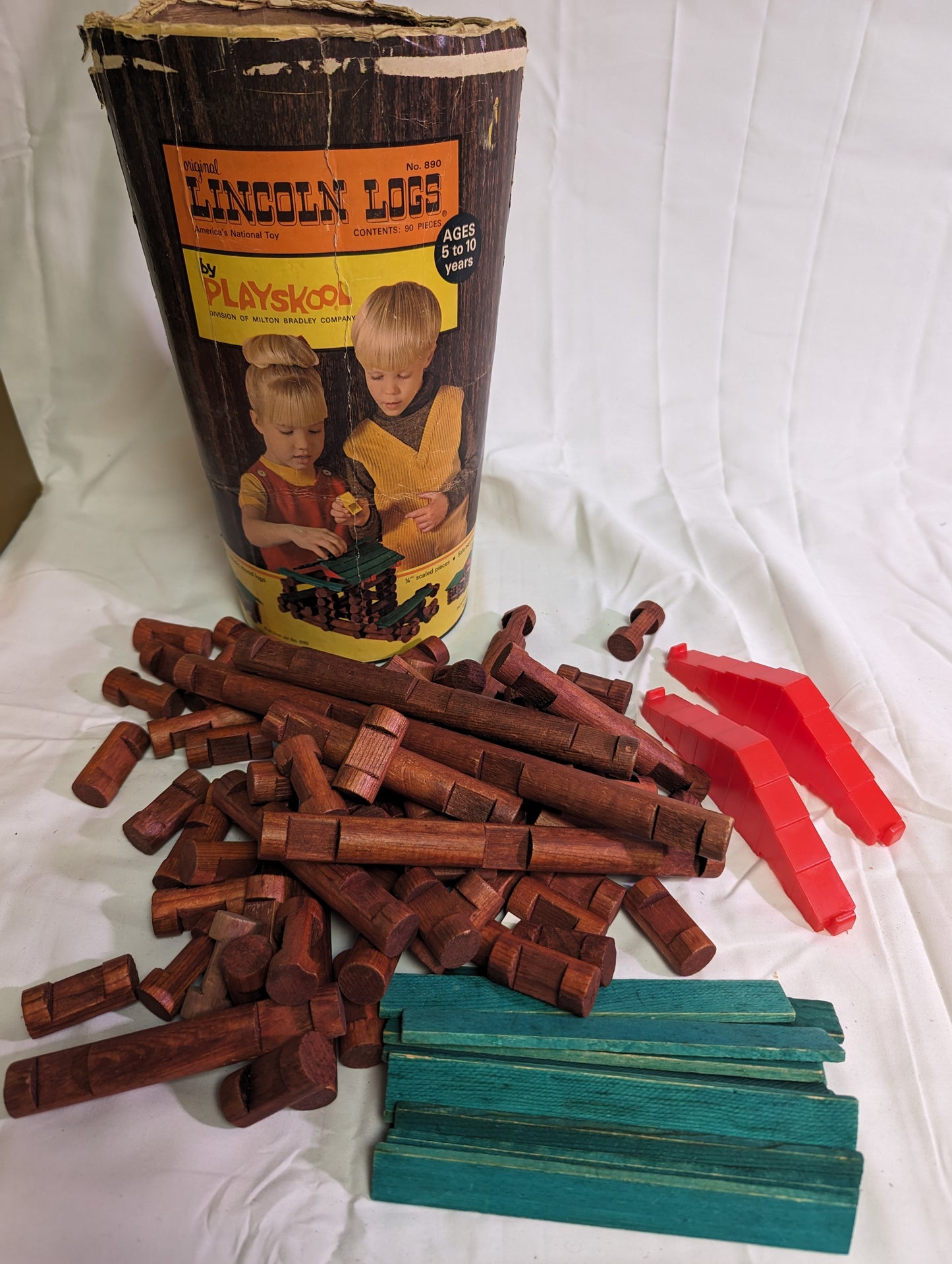 Vintage Lincoln Logs Set 1970s