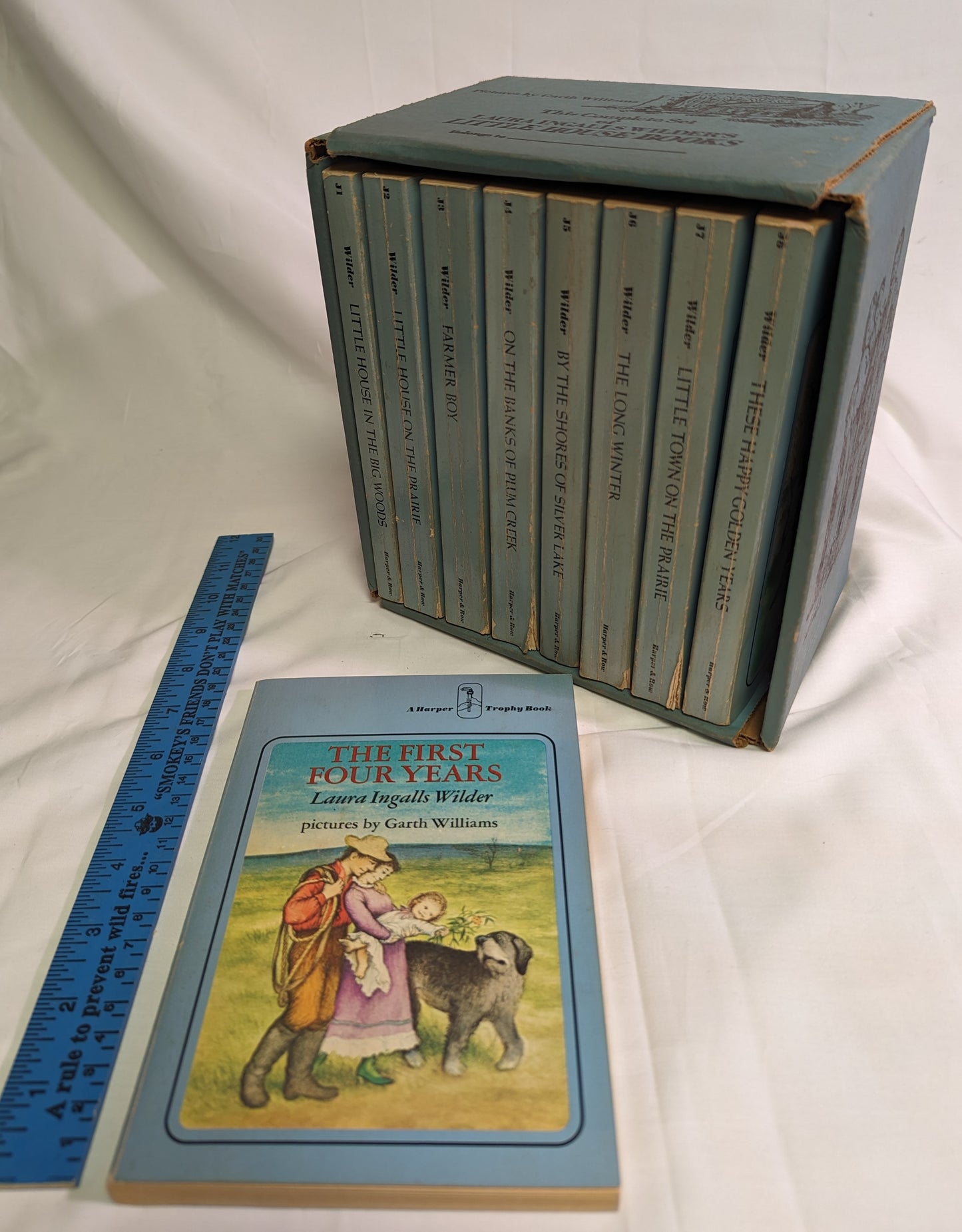 Paperback Vintage Book Set Laura Ingalls Wilder Little House Books Set of 9