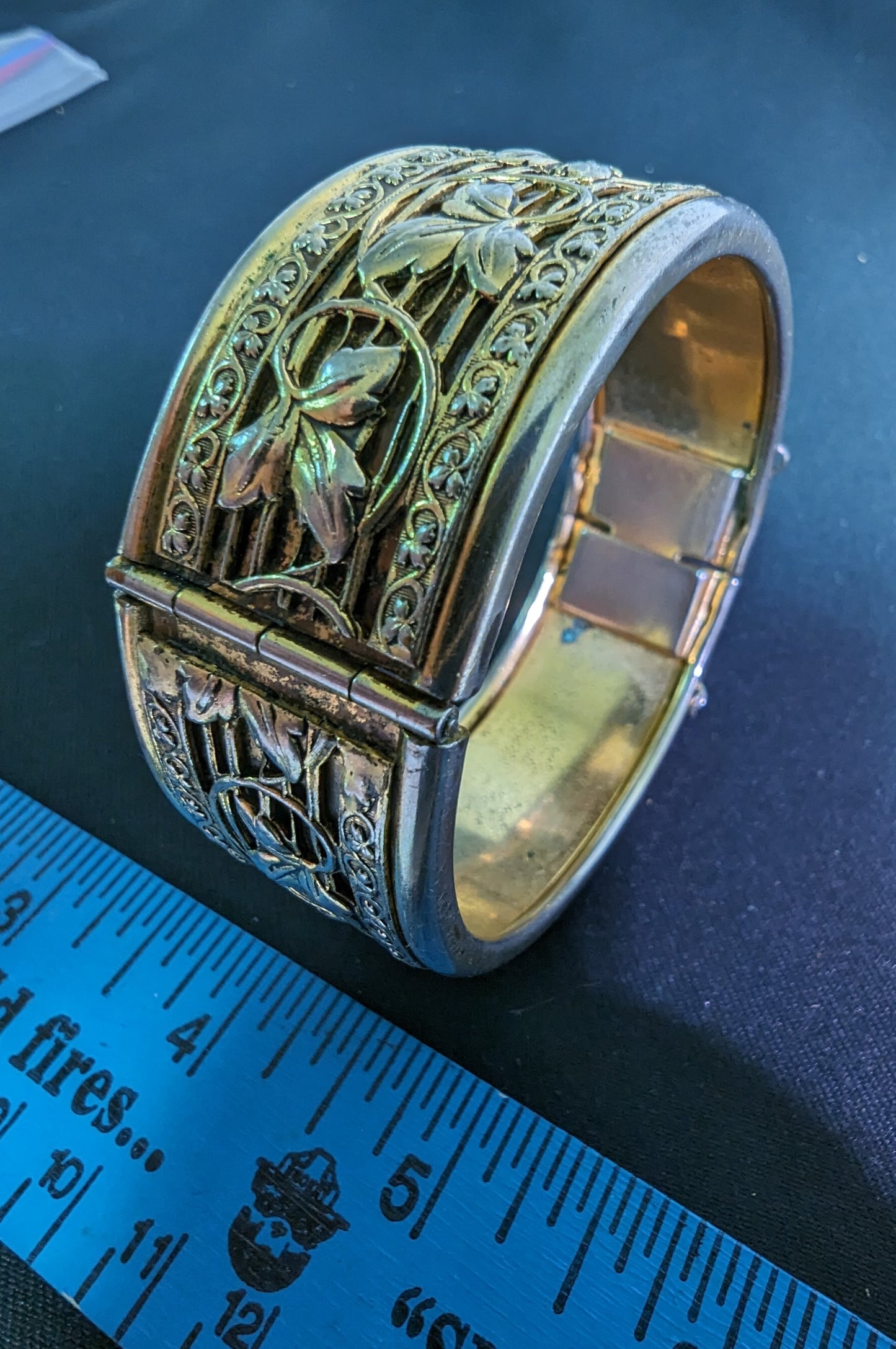 Jewelry Bracelet Hinged Filigreed Layered Metal Push Clasp