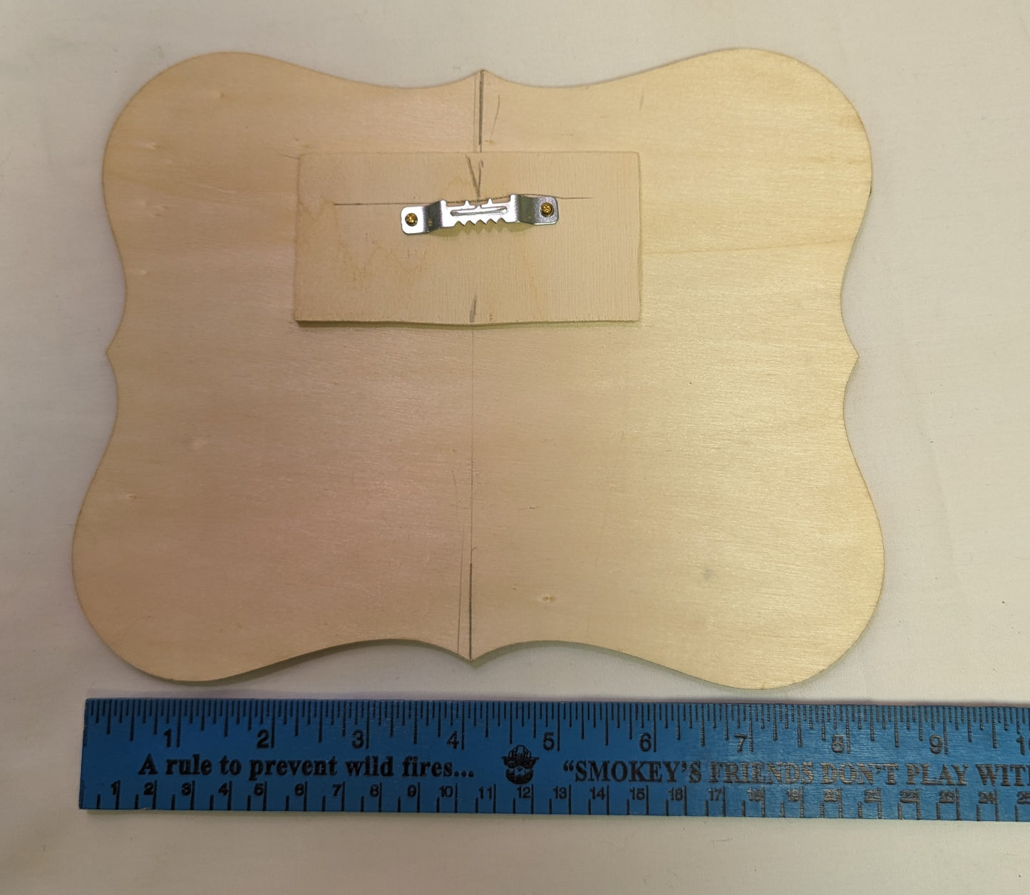 Art Pyrography Two Birds Emblem on Leaves Burned in Wood