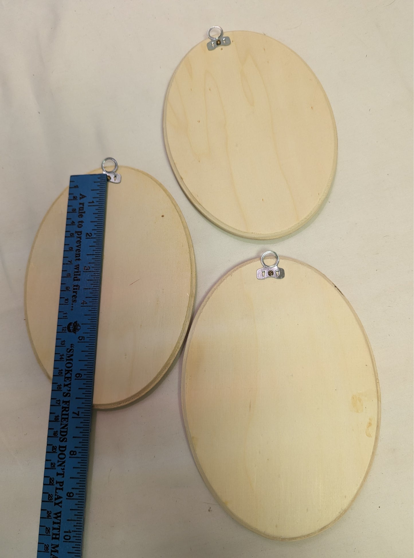 Art Scroll Sawed wood Ovals " Three Little Birds" Silhouettes Qty 3