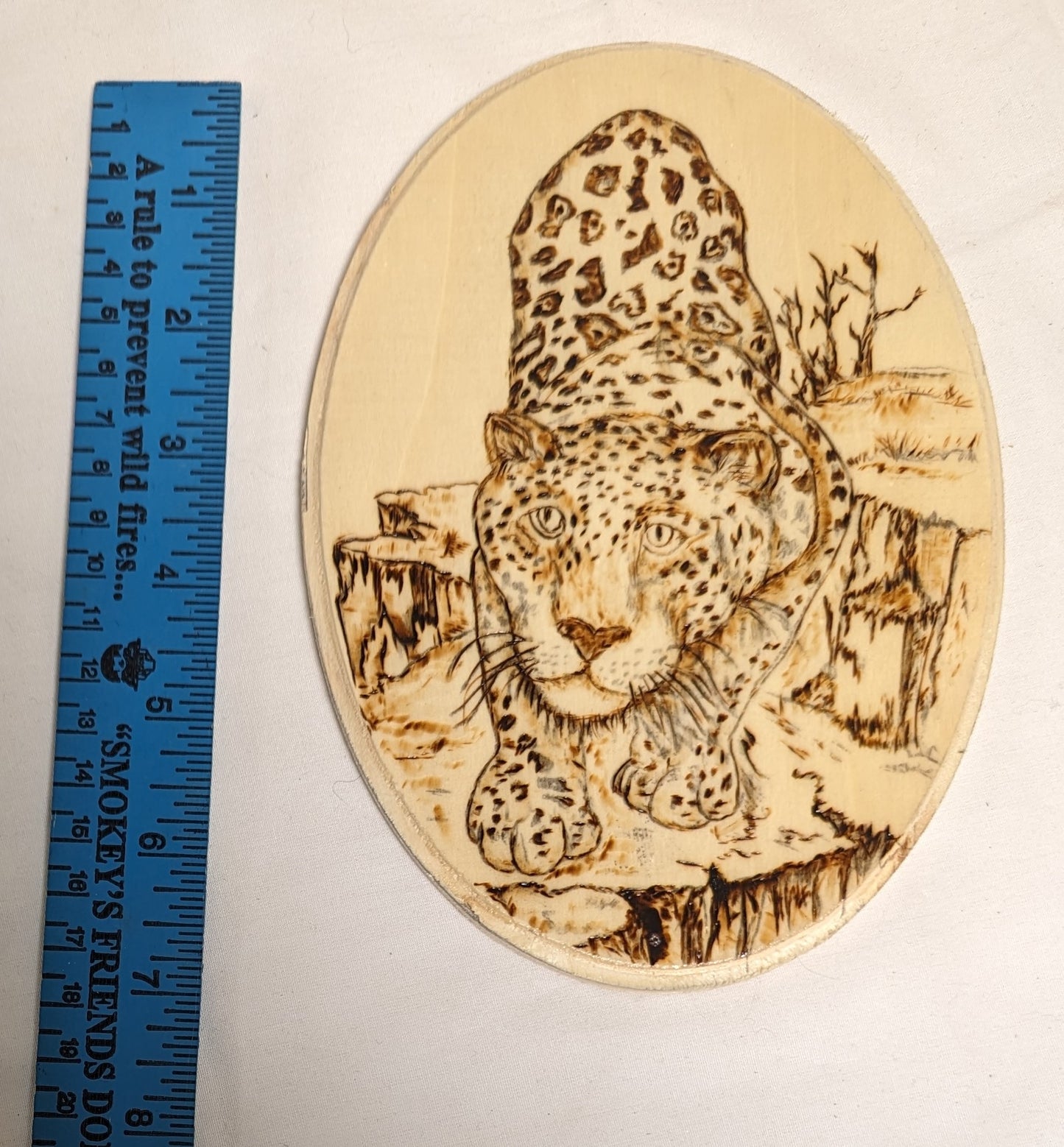 Art Hand Pyrography on Oval wood " Leopard Creeping"