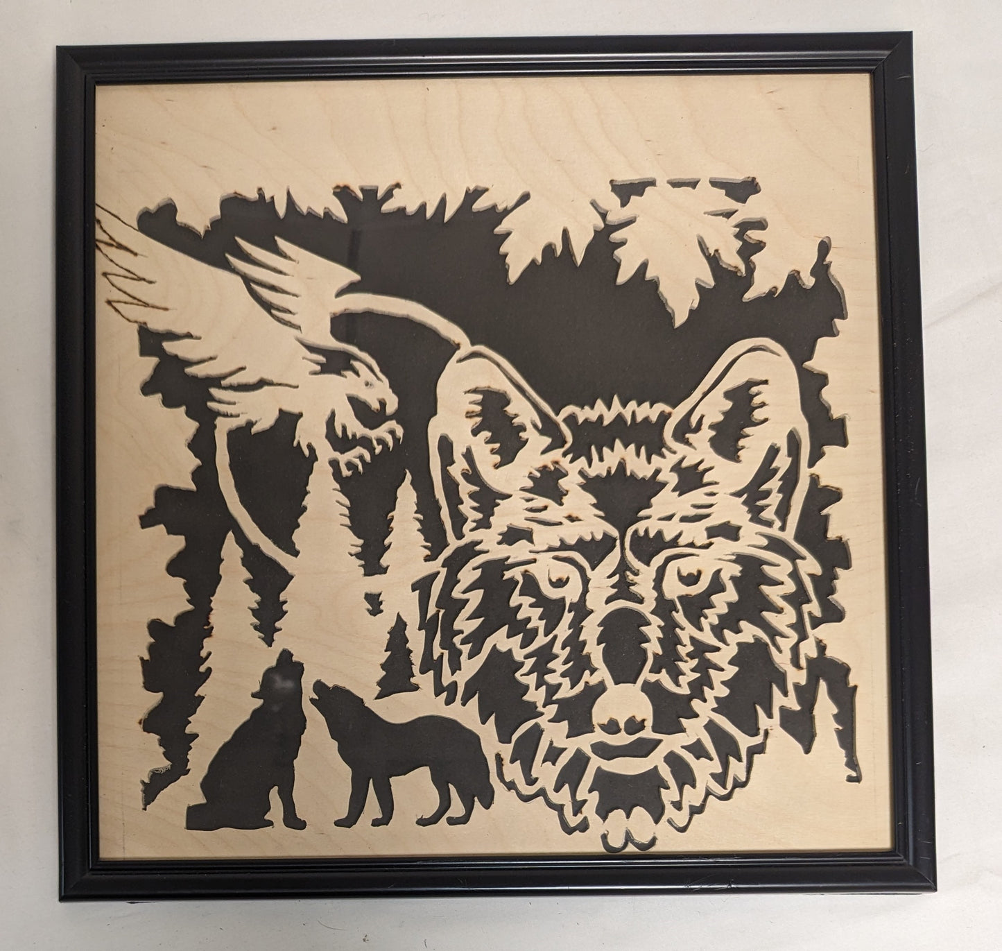 Art Scroll Sawn Cutout Decor Howling Wolves Screaching Eagle in fram under glass